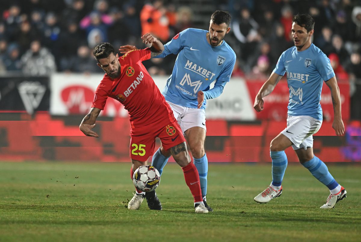 Ilie Dumitrescu a sesizat un detaliu la FCSB: „Echipa arată diferit când intră el pe teren”