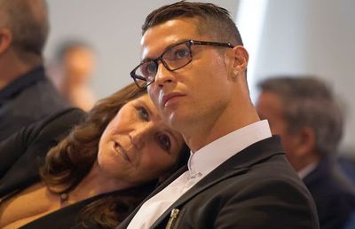 Mama lui Cristiano Ronaldo a revenit acasă » Mesajul postat de starul portughez