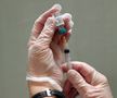 Oamenii de știință lucrează la obținerea unui vaccin împotriva COVID-19 // sursă foto: Guliver/gettyimages