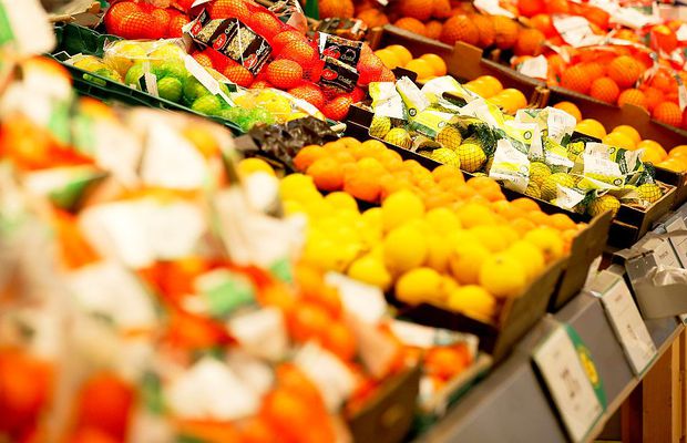 Primul supermarket din România care plafonează prețurile: „Siguranța populației e mai importantă”