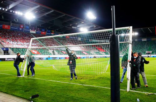 Poarta cu probleme dinainte de meciul Elveția - Lituania, foto: Imago