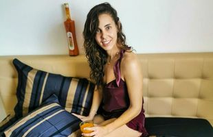 Mihaela Buzărnescu se simte bine la Miami » S-a pozat în costum de baie, lângă piscină: „În sfârșit, un moment de relaxare”