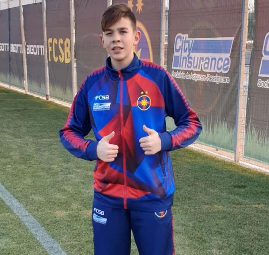 Alexandru Maxim e născut pe 23 ianuarie 2007, la Craiova Puștiul-minune de la FCSB a semnat cu Giovanni Becali și e monitorizat de Bayern Munchen!