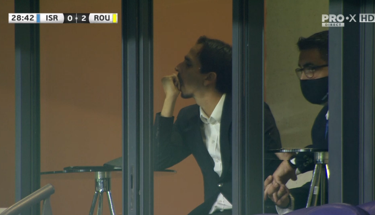 Știm cum e :)) Ce făcea Benayoun în lojă, la 2-0 pentru România