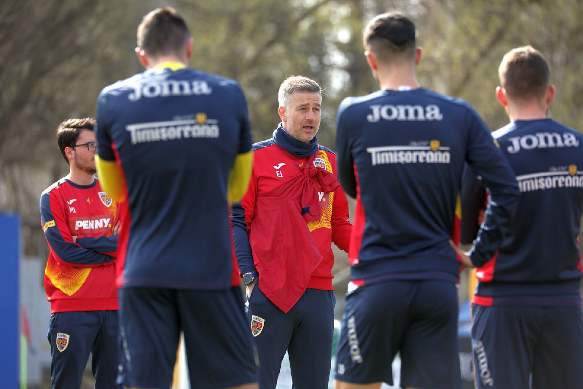 ISRAEL - ROMÂNIA. Apariție-surpriză în hotelul „naționalei” » Un nume de legendă l-a vizitat pe Edi Iordănescu