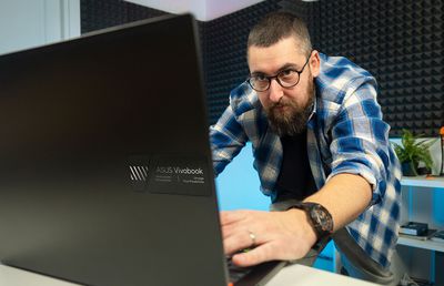 Gabriel Barna: un creator de conținut video care te ajută să dezvolți noi competențe