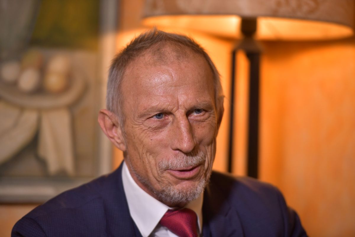 Christoph Daum, din nou în stare critică » Operat a doua oară de cancer: „Lucrurile s-au înrăutățit în ultima vreme”