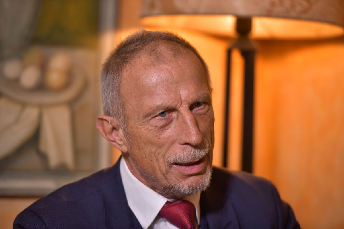 Christoph Daum a fost pe Arena Națională la România - Belarus și a vorbit pentru cititorii Gazetei » „Credeam că mai erau superfotbaliști. Nu mai sunt”