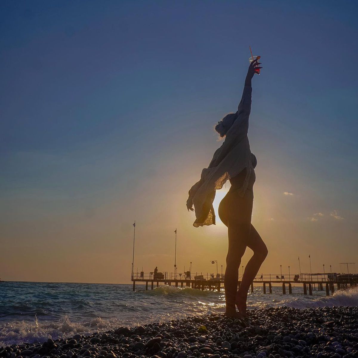 Fotbalistul liderului se iubește cu „Regina Twerk-ului” » Și-a uimit fanii cu ultimul clip postat