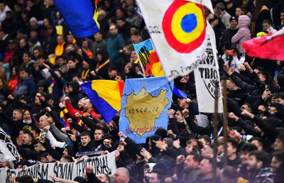 Maghiarii, scandalizați de un mesaj afișat în tribune la România - Belarus: „Asta în afara cântecelor deja cunoscute...”