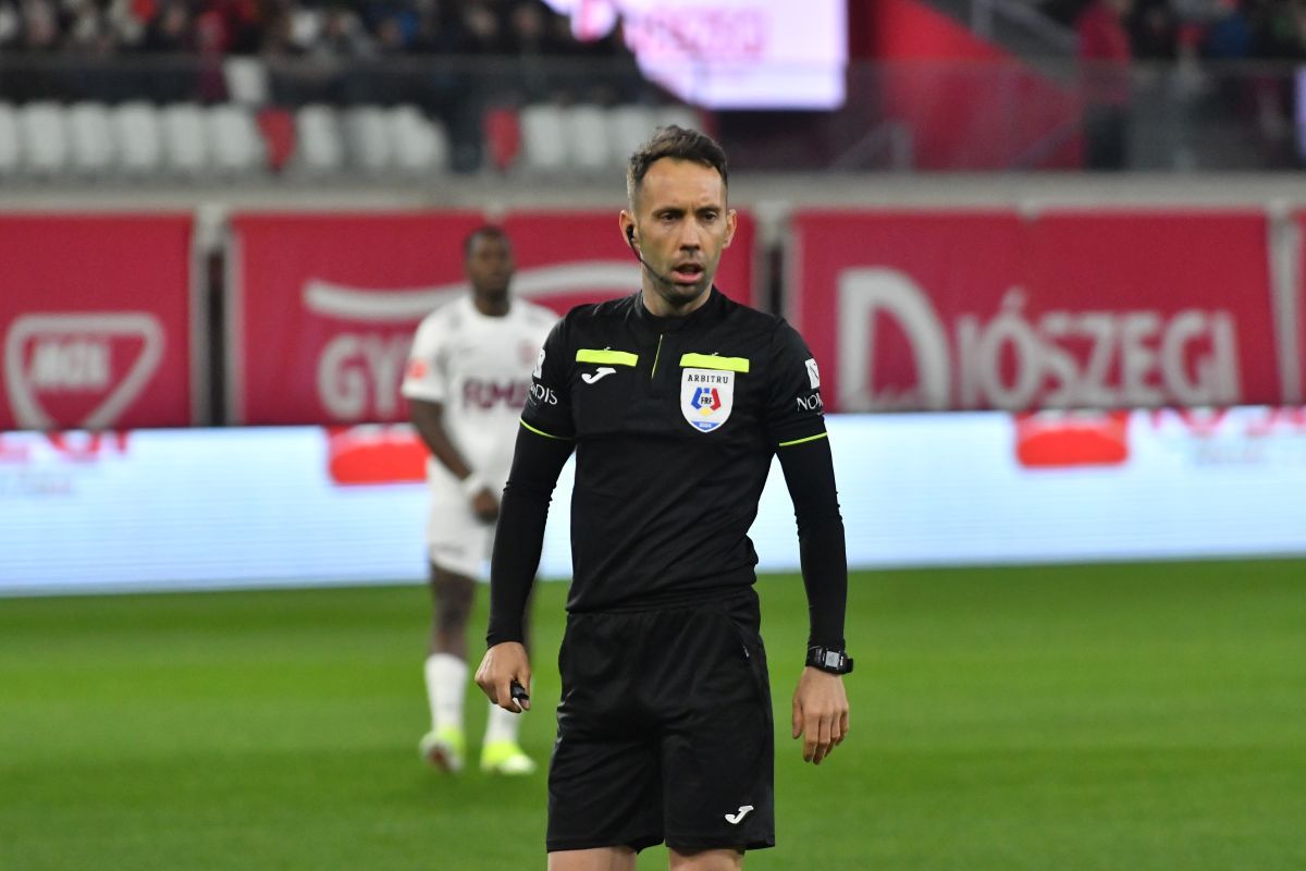 Mihai Rotaru, pus pe glume înainte de Universitatea Craiova - Rapid: „Nici nu știau ce vor! Domnul Șucu cerea experiență VIP. Îi aducem și mobilă de la Ikea”