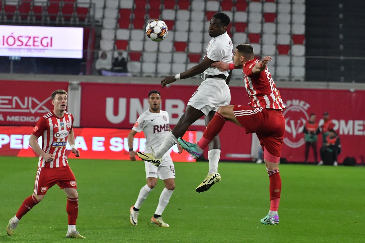 Mihai Rotaru, pus pe glume înainte de Universitatea Craiova - Rapid: „Nici nu știau ce vor! Domnul Șucu cerea experiență VIP. Îi aducem și mobilă de la Ikea”