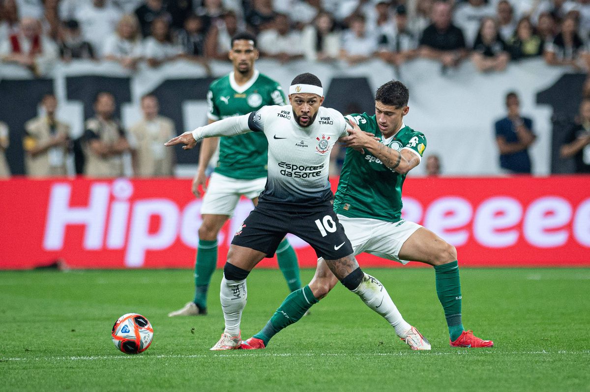 Galerie foto - Memphis Depay (Finala Campeonato Paulista 2025)