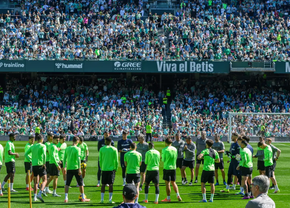 Peste 30.000 de spectatori la ultimul antrenament al lui Betis Sevilla, cu o zi înainte de derby-ul cu rivala din oraș