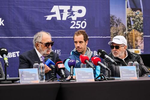 Richard Gasquet între Ion Țiriac și Ilie Năstase Foto: Instagram Țiriac Open