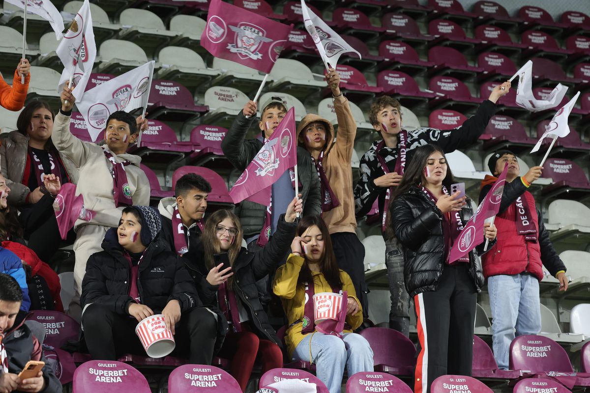 Copii prezenți la Rapid - Universitatea Craiova / foto: Ionuț Iordache GSP