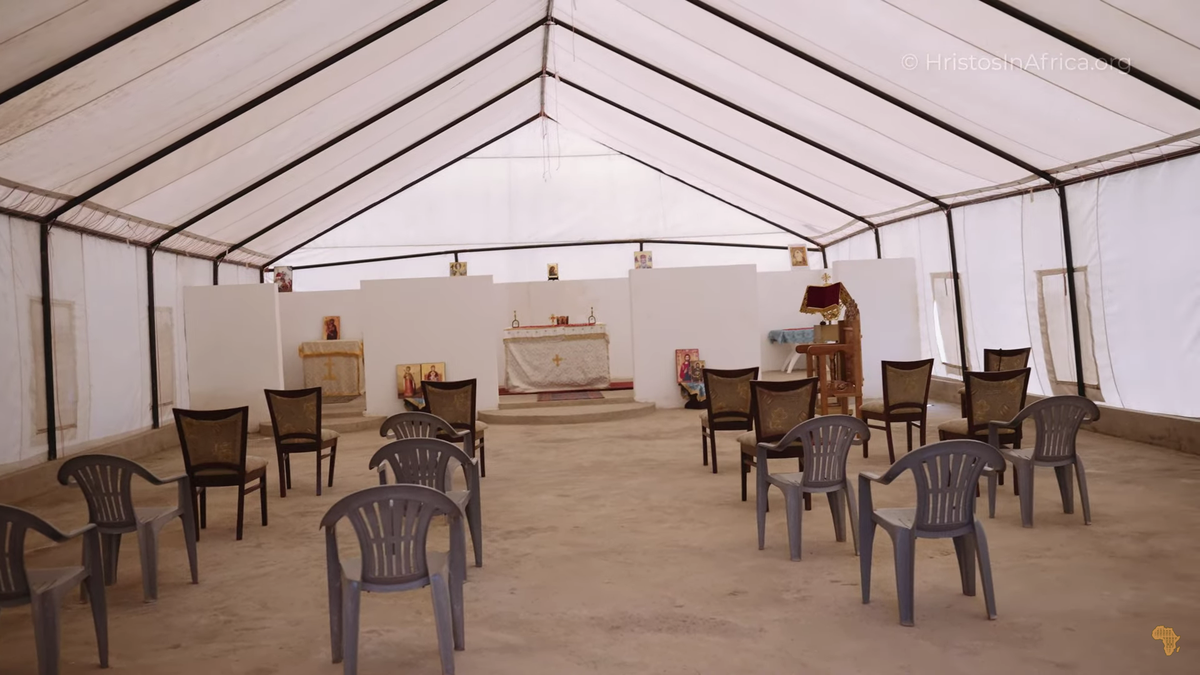 Gigi Becali a construit o mănăstire în Uganda