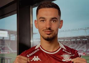 Rapid și-a anunțat noul transfer chiar înaintea meciului cu Universitatea Craiova: contract pe 3 ani