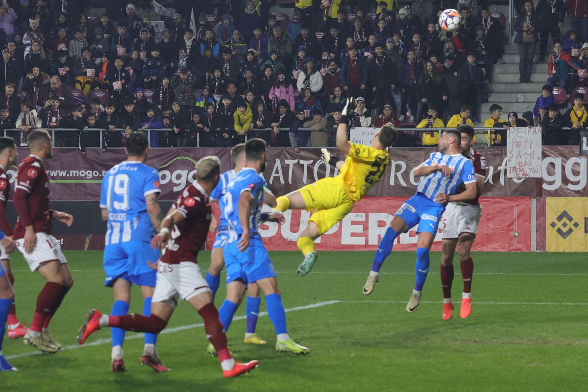 Rapid - Universitatea Craiova 1-2 » Kinder joy! Oltenii dau lovitura în Giulești și visează la titlu