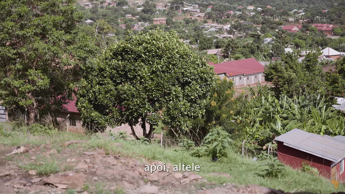 Gigi Becali a construit o mănăstire în Uganda