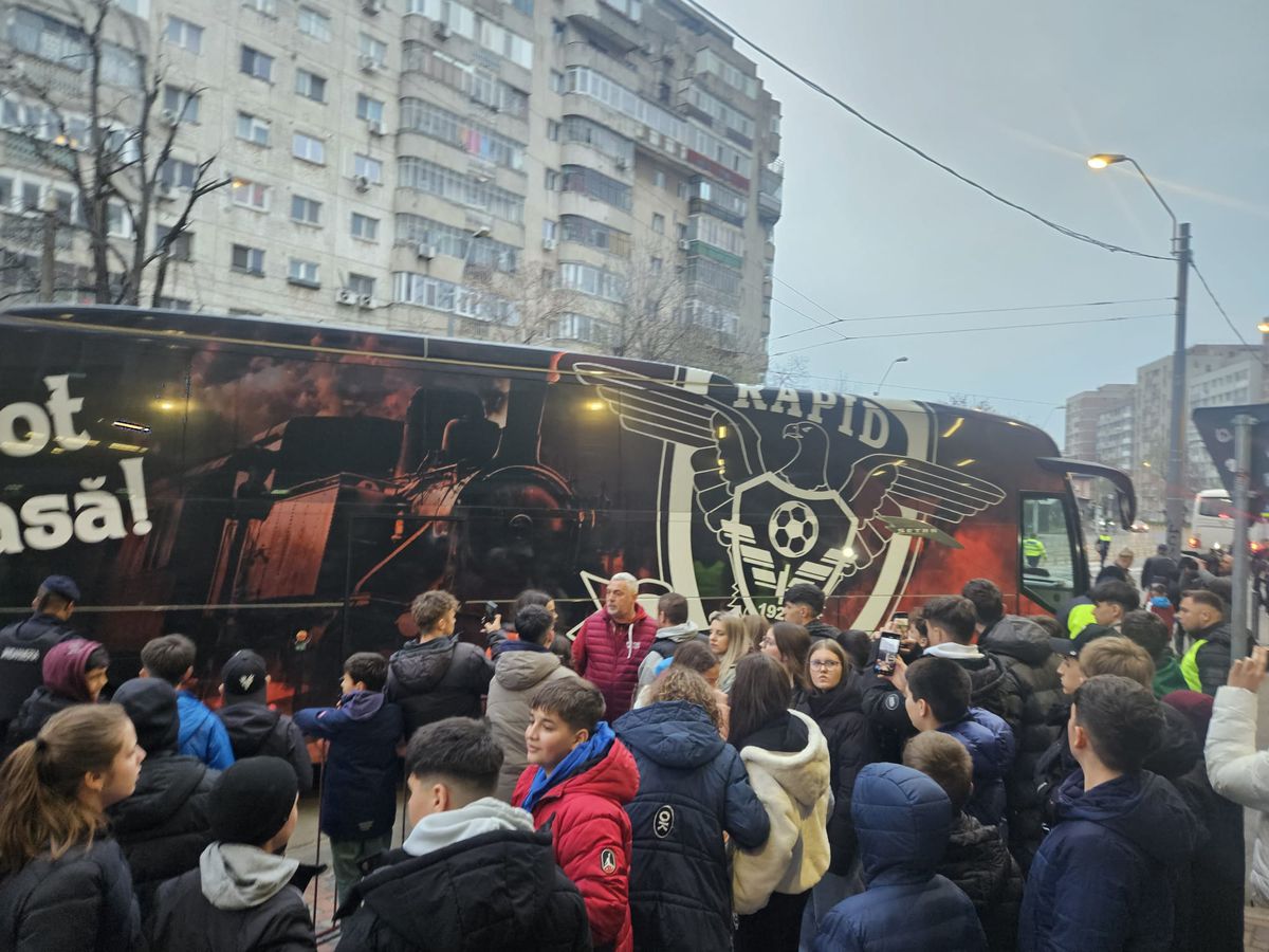 Micii suporteri sunt pregătiți de Rapid - Universitatea Craiova