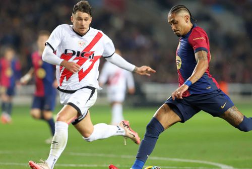 Rațiu contra Barcelonei. Foto: Imago Images