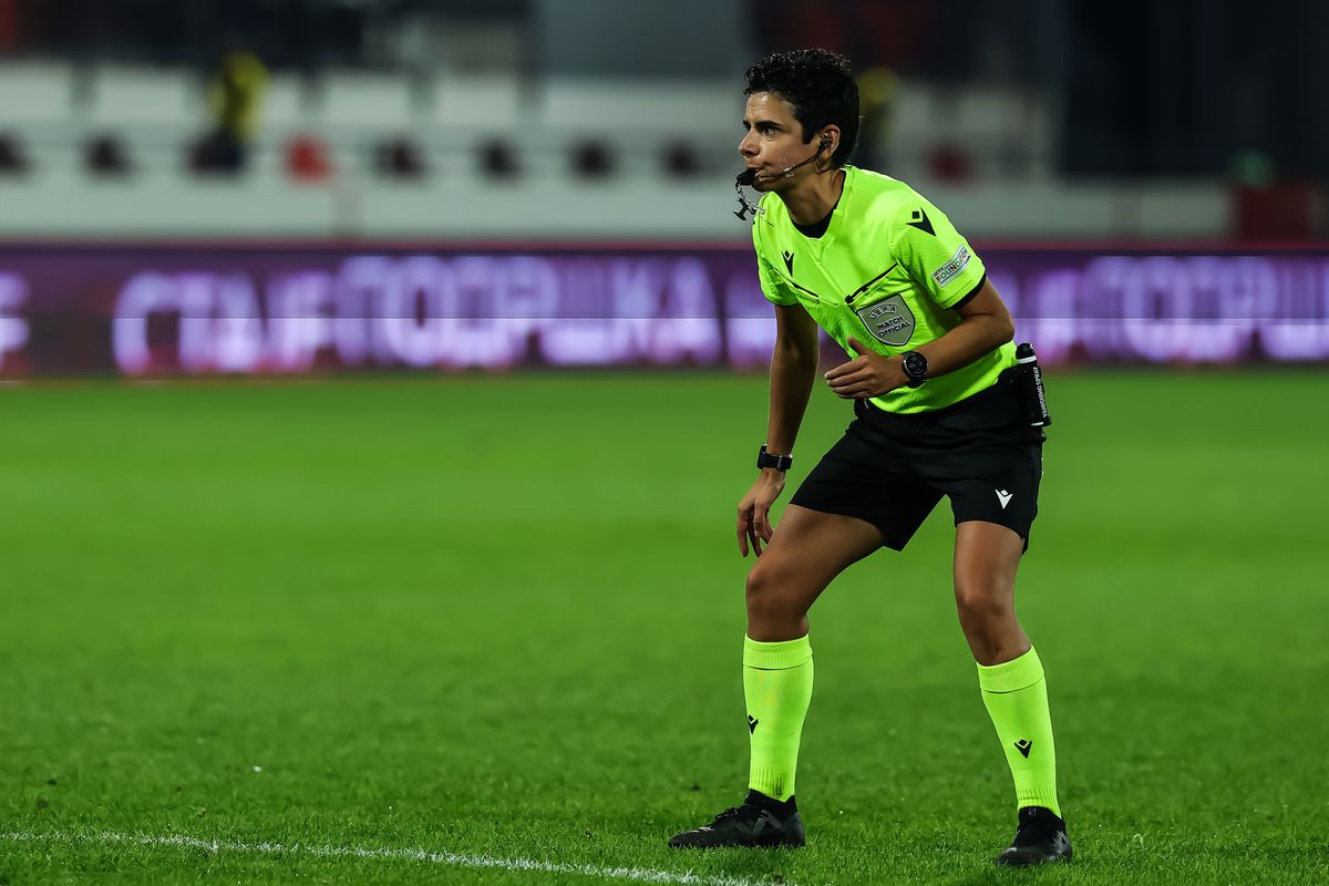 Prima femeie care arbitrează un meci în prima ligă masculină din Portugalia