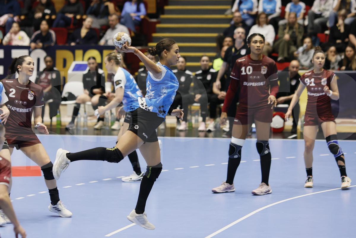 Elizabeth Omoregie pleacă după Final Four
