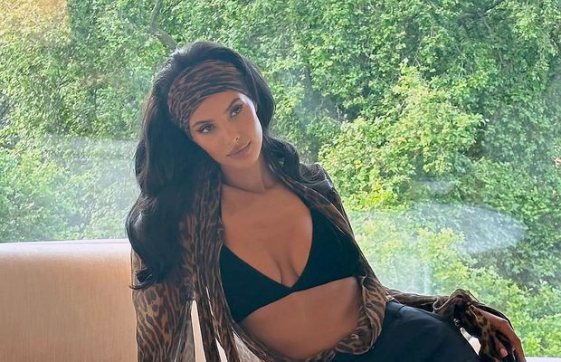 A confirmat idila dintre fotbalist și prezentatoarea de la Insula Iubirii » A urmat o replică furioasă: „Ieși! De asta nu vorbesc cu oameni mai în vârstă!”