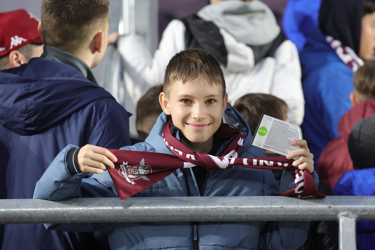 Copii prezenți la Rapid - Universitatea Craiova / foto: Ionuț Iordache GSP