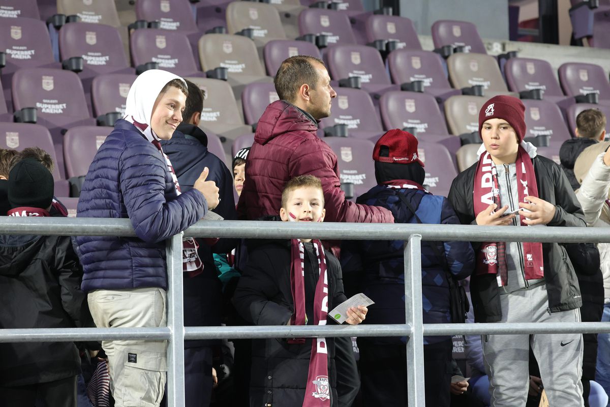 Copii prezenți la Rapid - Universitatea Craiova / foto: Ionuț Iordache GSP