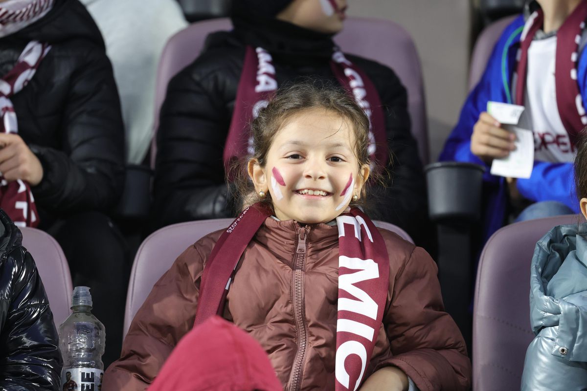 Copii prezenți la Rapid - Universitatea Craiova / foto: Ionuț Iordache GSP