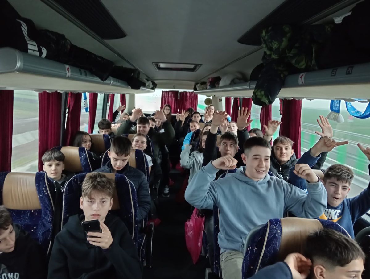 Imagini tari cu micii suporteri ai Craiovei » Sute de copii au făcut deplasarea pentru derby-ul cu Rapid