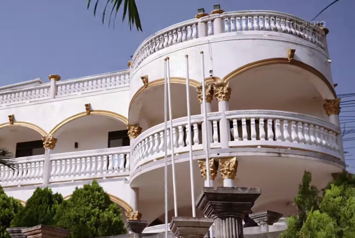 Gigi Becali, subiect de reportaj la 8.000 de kilometri distanță! Imagini cu construcția din Uganda: „Unul dintre marii noștri binefăcători”