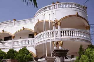 Gigi Becali, subiect de reportaj la 8.000 de kilometri distanță! Imagini cu construcția din Uganda: „Unul dintre marii noștri binefăcători”