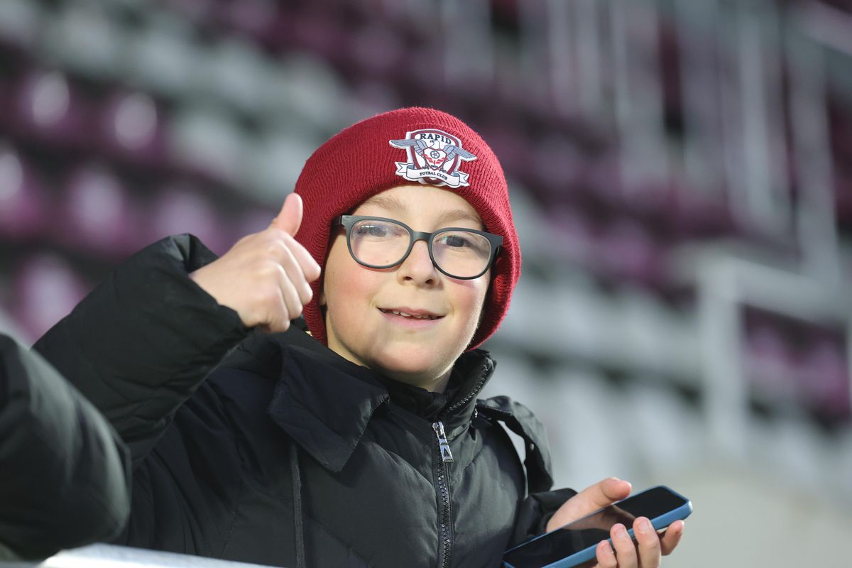 Copii prezenți la Rapid - Universitatea Craiova / foto: Ionuț Iordache GSP