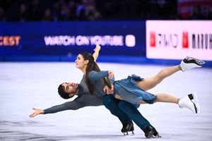 Laurence Fournier Beaudry, campioană olimpică, mondială și europeană în proba de dans alături de Guillaume Cizeron, a vorbit despre luptele sale din trecut cu anorexia și bulimia: „Astăzi, apreciez să văd corpuri musculoase”