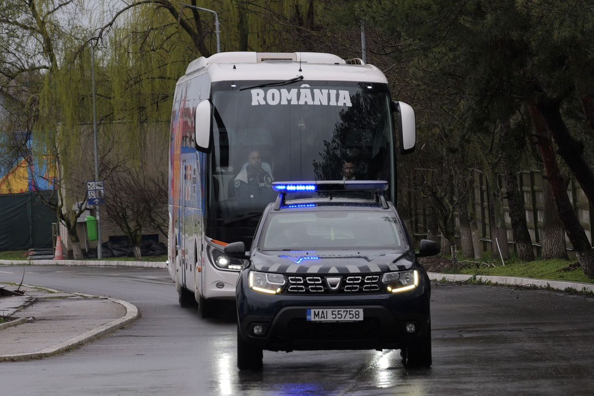 Mircea Lucescu, dus de urgență la spital, după ce a leșinat la antrenament: „S-a pus pe un scaun și nu mai reacționa!”