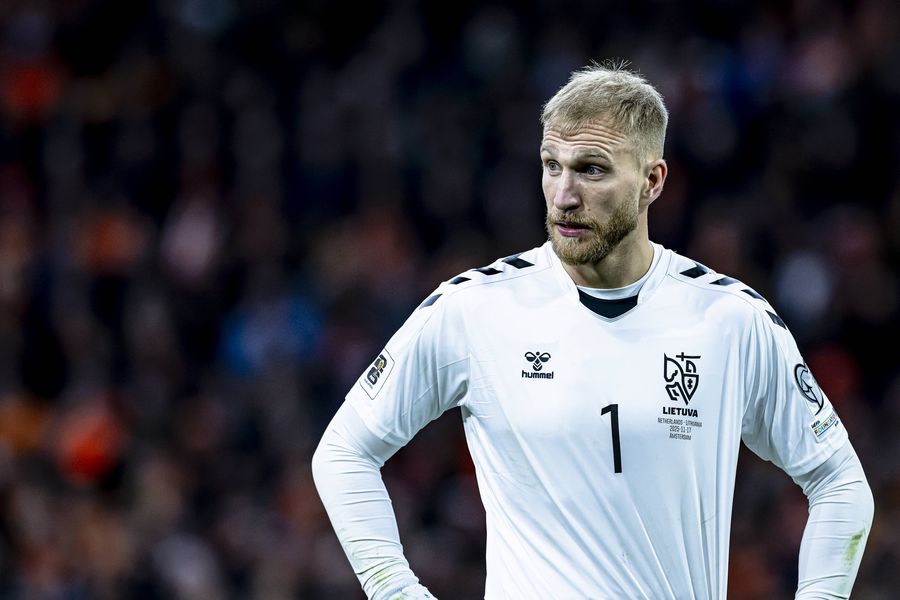 Edvinas Gertmonas, portarul Lituaniei și al Universității Cluj // foto: Imago Cine a câștigat duelul internaționalilor din play-off-ul Superligii