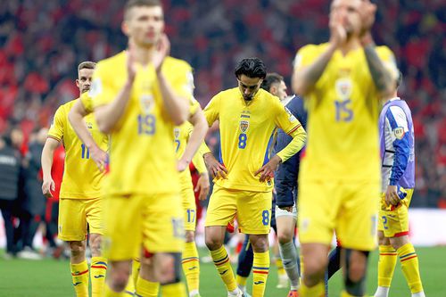 Ștefan Baiaram, cu capul plecat după Turcia - România // foto: Imago Images