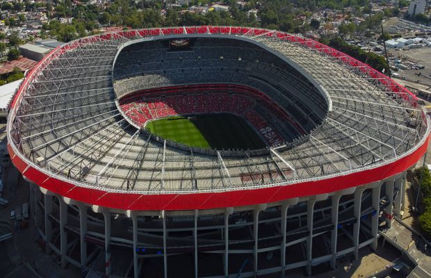 Incident tragic la redeschiderea stadionului „Azteca” » Persoană decedată în tribune