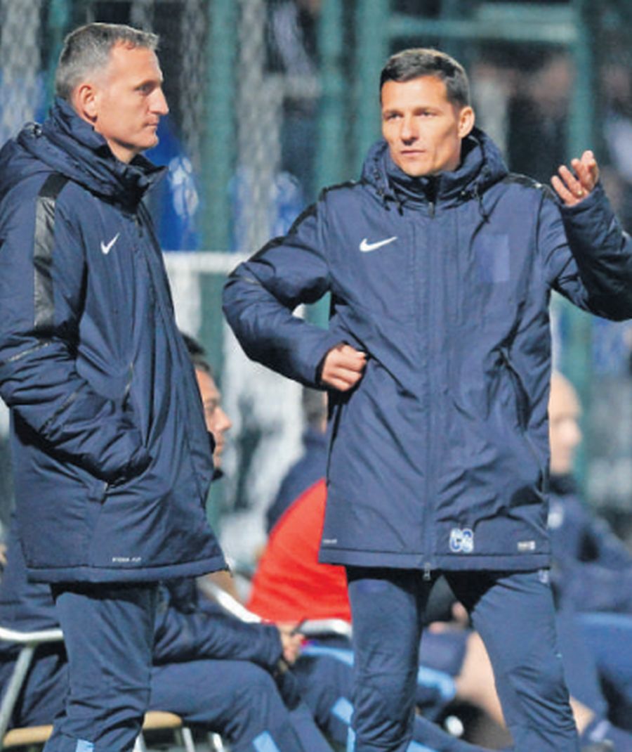 Costel Gâlcă și Dumitru Uzunea au făcut echipă și la fCSB, acum sunt împreună la Vejle Costel Gâlcă și Dumitru Uzunea descriu situația din Danemarca: „E socialism în capitalism. Poți să fii și miliardar, iei amendă și te supui!”