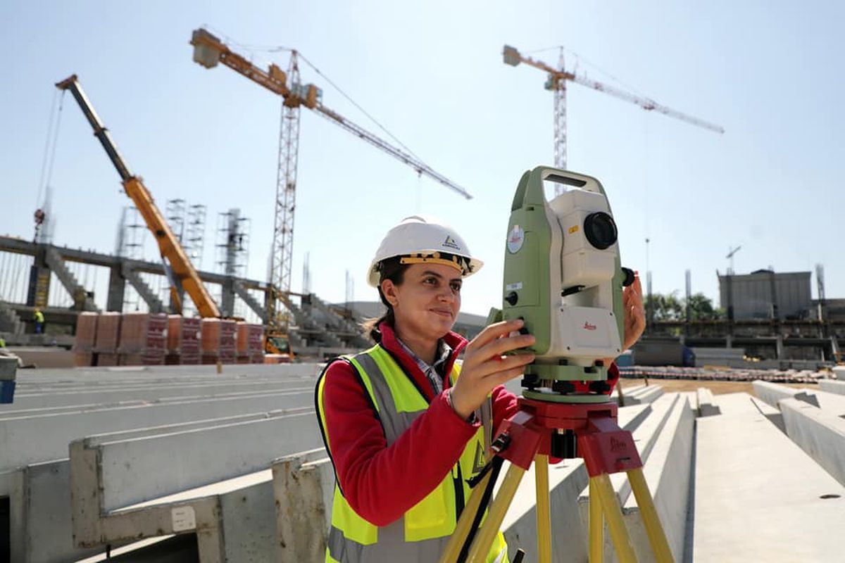 GALERIE FOTO Gică Popescu, inspecție la arenele din București! Noi imagini + când vor fi gata: „Acum s-ar fi montat gazonul”