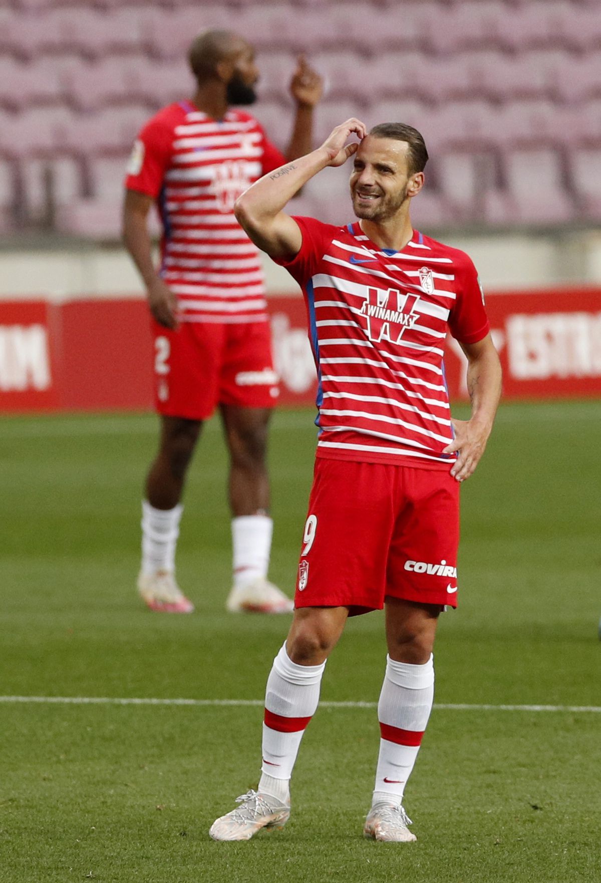 Barcelona - Granada 1-2 » Decepție pe Camp Nou! Gazdele pierd incredibil șansa de a trece pe primul loc