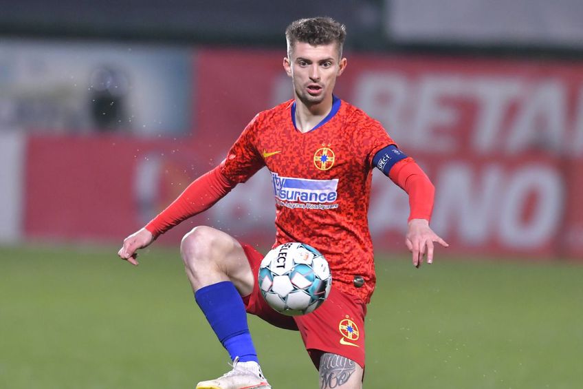Craiova a învins-o pe FCSB, scor 2-0, în runda a 4-a a play-off-ului din Liga 1. Florin Tănase l-a atacat la final pe arbitrul întâlnirii, Istvan Kovacs.