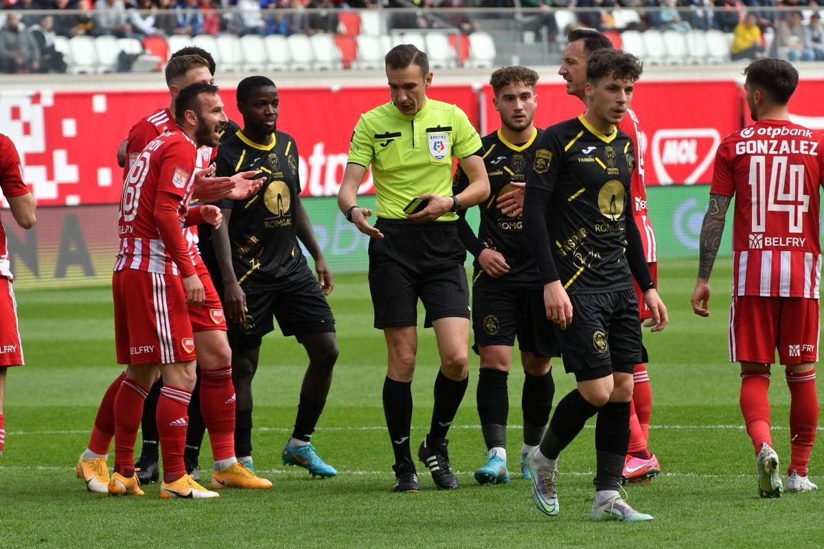 Greșeli inexplicabile de arbitraj în Sepsi - Gaz Metan » Gol anulat pentru un ofsaid văzut doar de arbitri