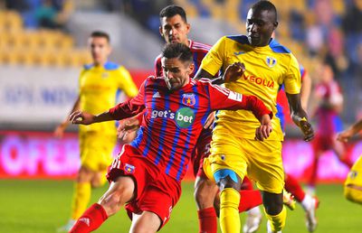 Lovitură în lupta pentru promovarea în Liga 1 » Golgeterul campionatului ratează restul play-off-ului