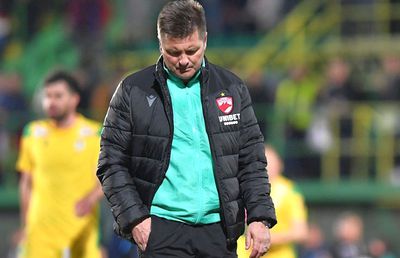 Tensiuni la Dinamo: Uhrin și-ar fi luat bilet să plece » Ce l-a nemulțumit + de ce îl suspectează șefii