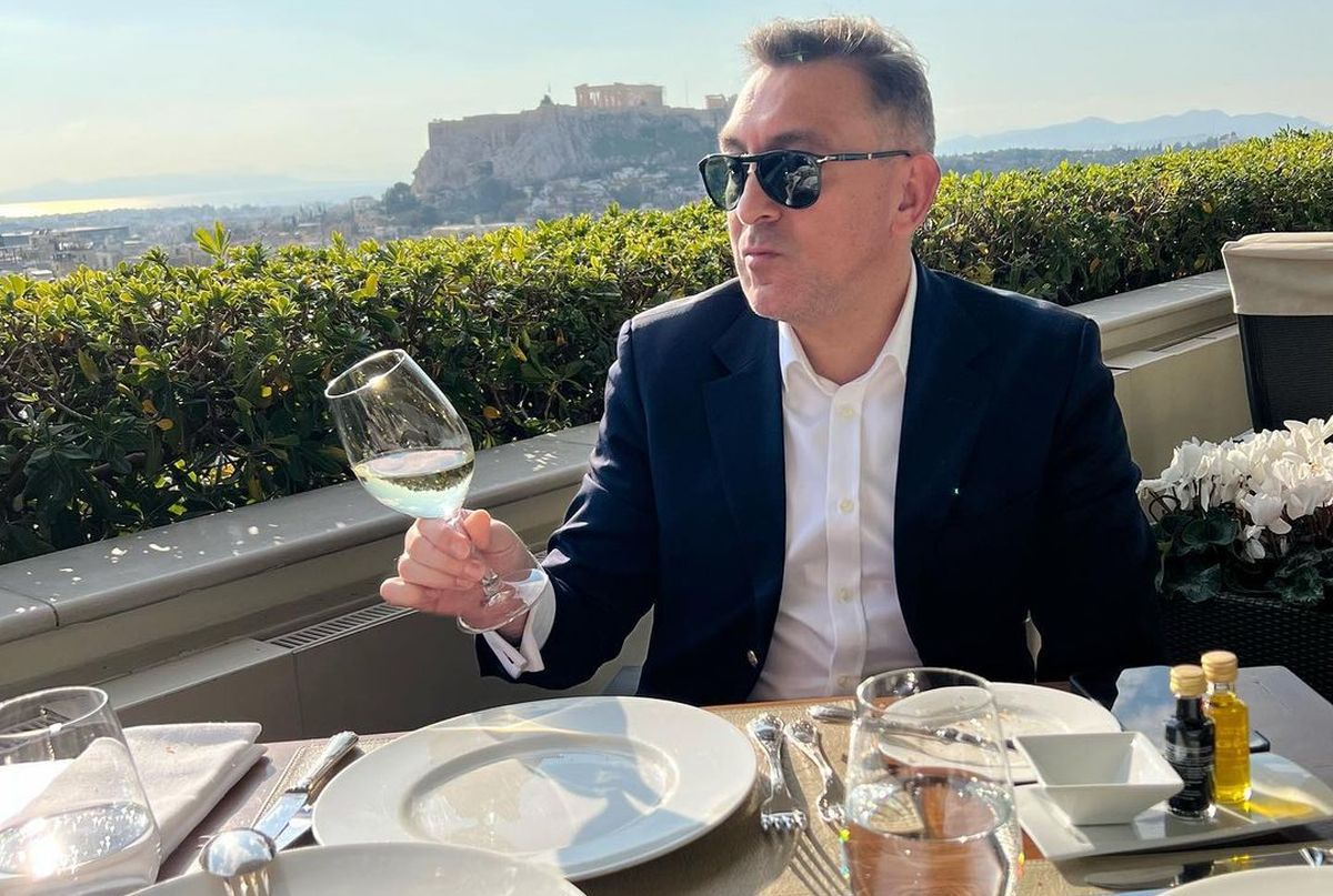 „Ilie Dumitrescu m-a prins în baie la Liverpool: «Ce faci acolo?»” » Două episoade în premieră: „În mintea mea se derulau multe chestii”