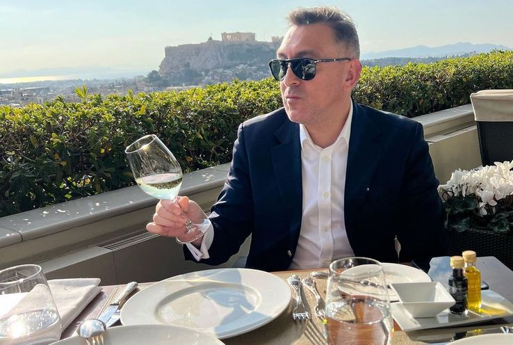 Ilie Dumitrescu se menține într-o formă impecabilă și la 54 de ani, vârstă pe care a împlinit-o pe 6 ianuarie. Mister spune că nu consumă carne, zahăr și lactate.